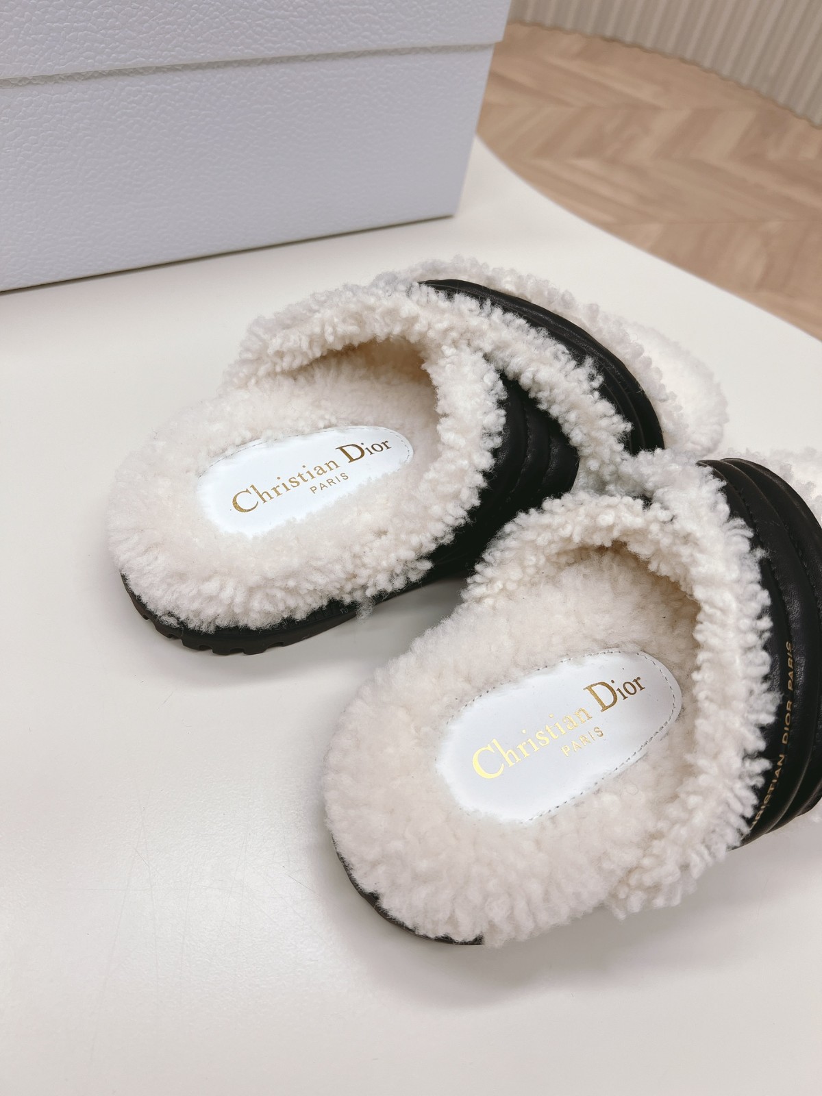 010 33123111 SIZE 35-41