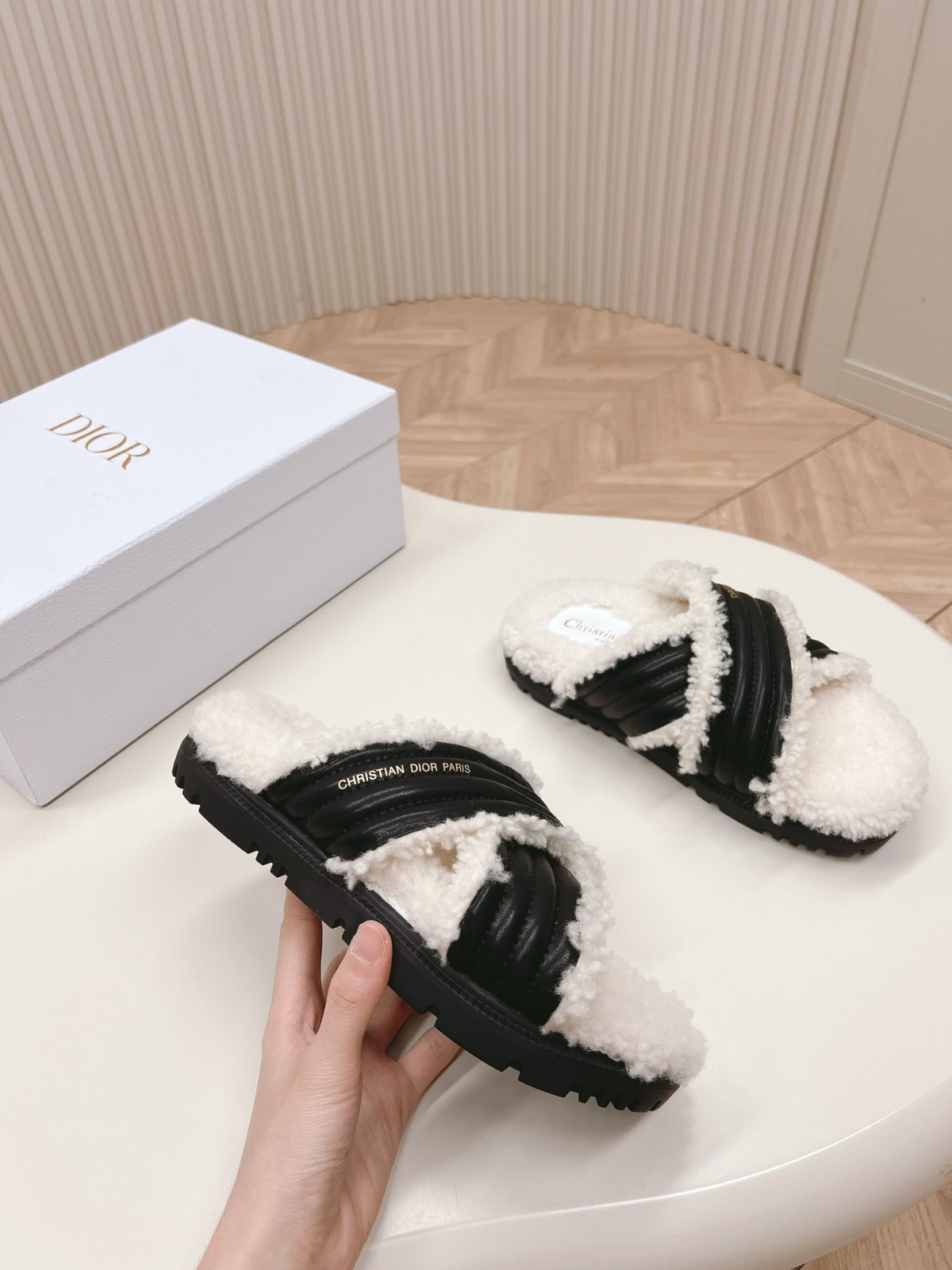 010 33123111 SIZE 35-41