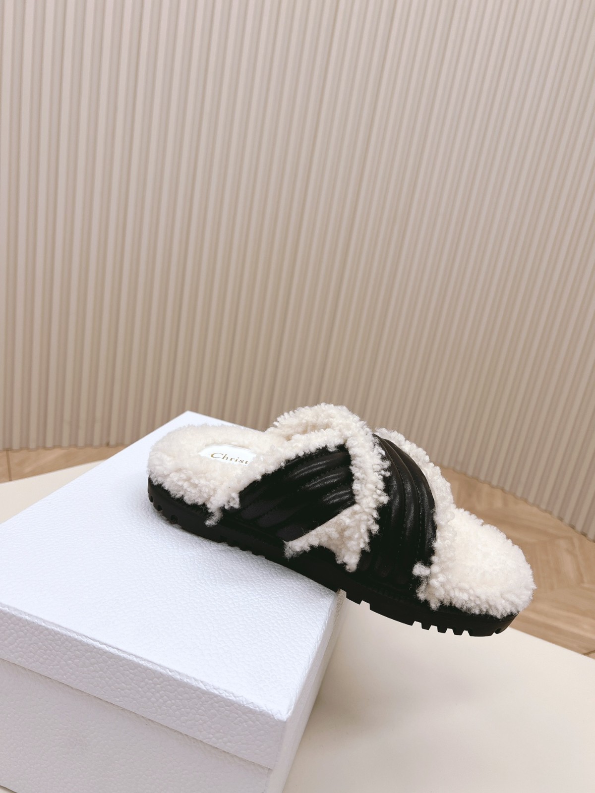 010 33123111 SIZE 35-41