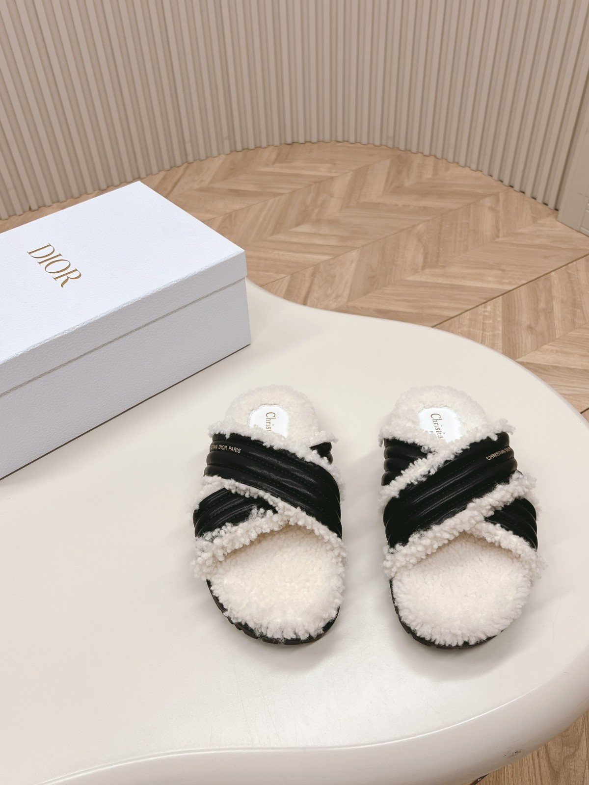010 33123111 SIZE 35-41