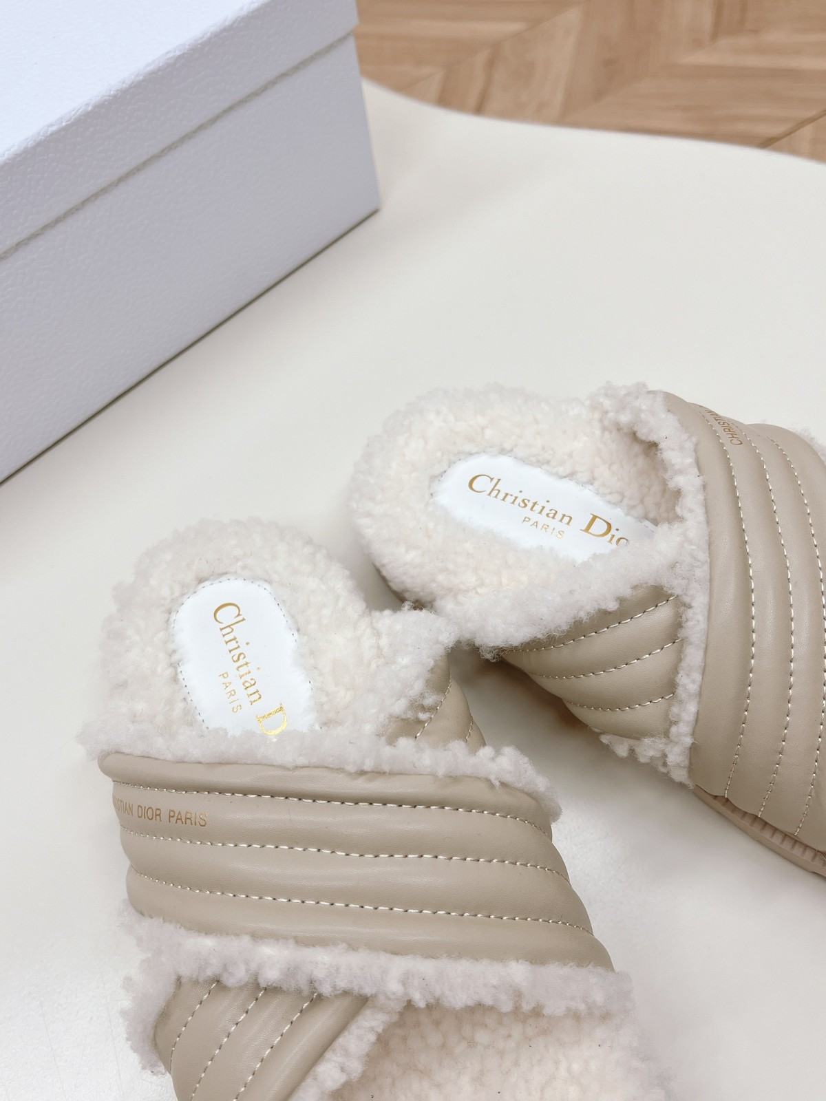 008 33123111 SIZE 35-41