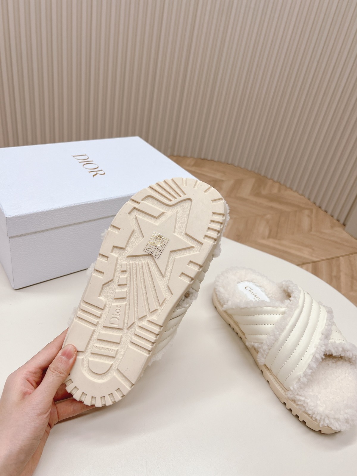 006 33123111 SIZE 35-41