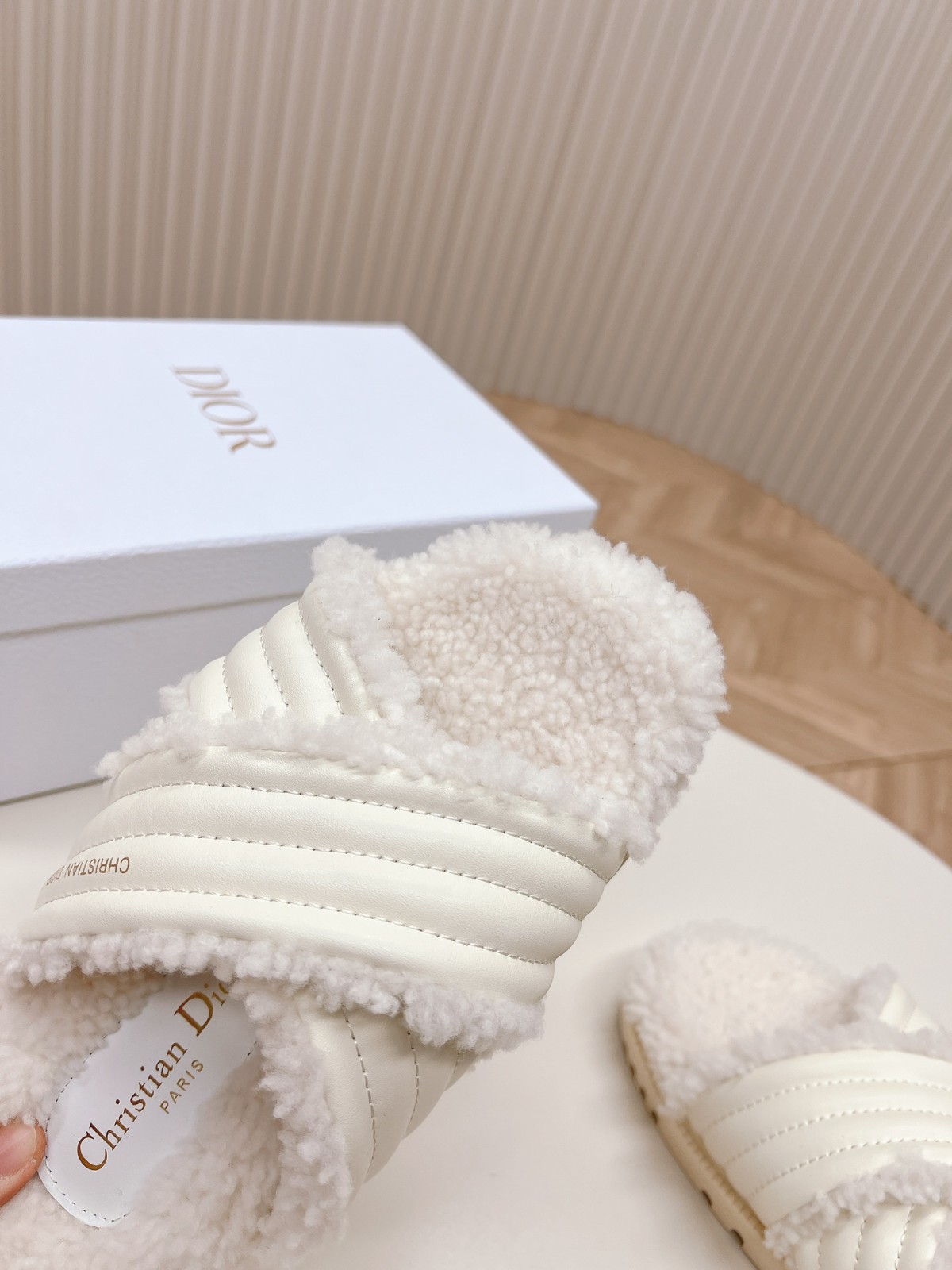 006 33123111 SIZE 35-41