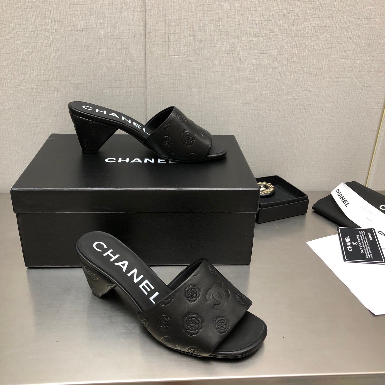 100 30123104 SIZE 35-41