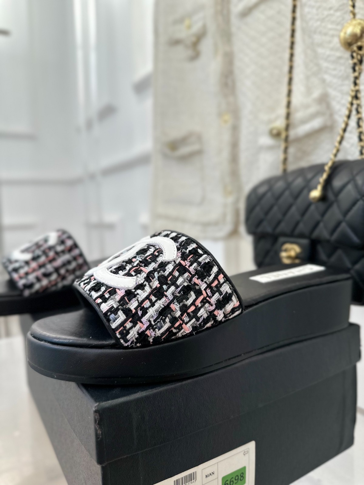 061 24123090 SIZE 35-41