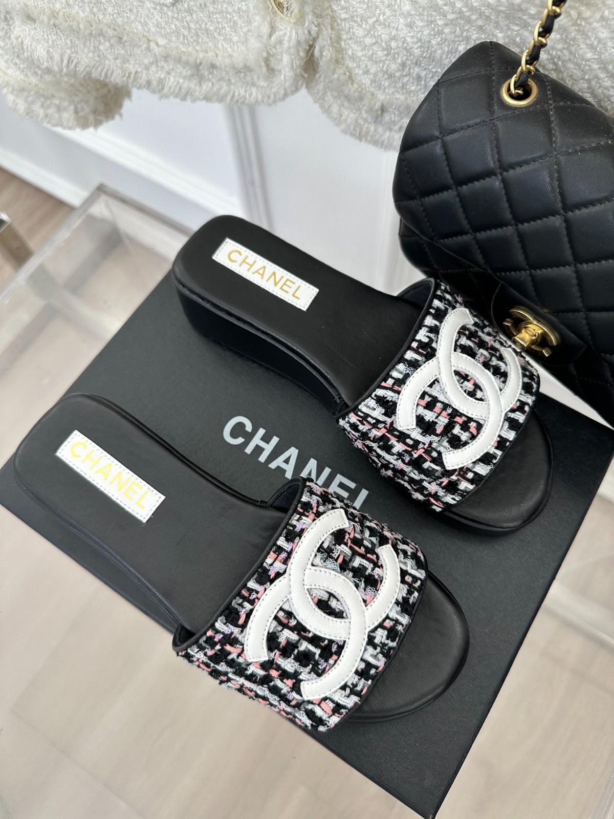 061 24123090 SIZE 35-41