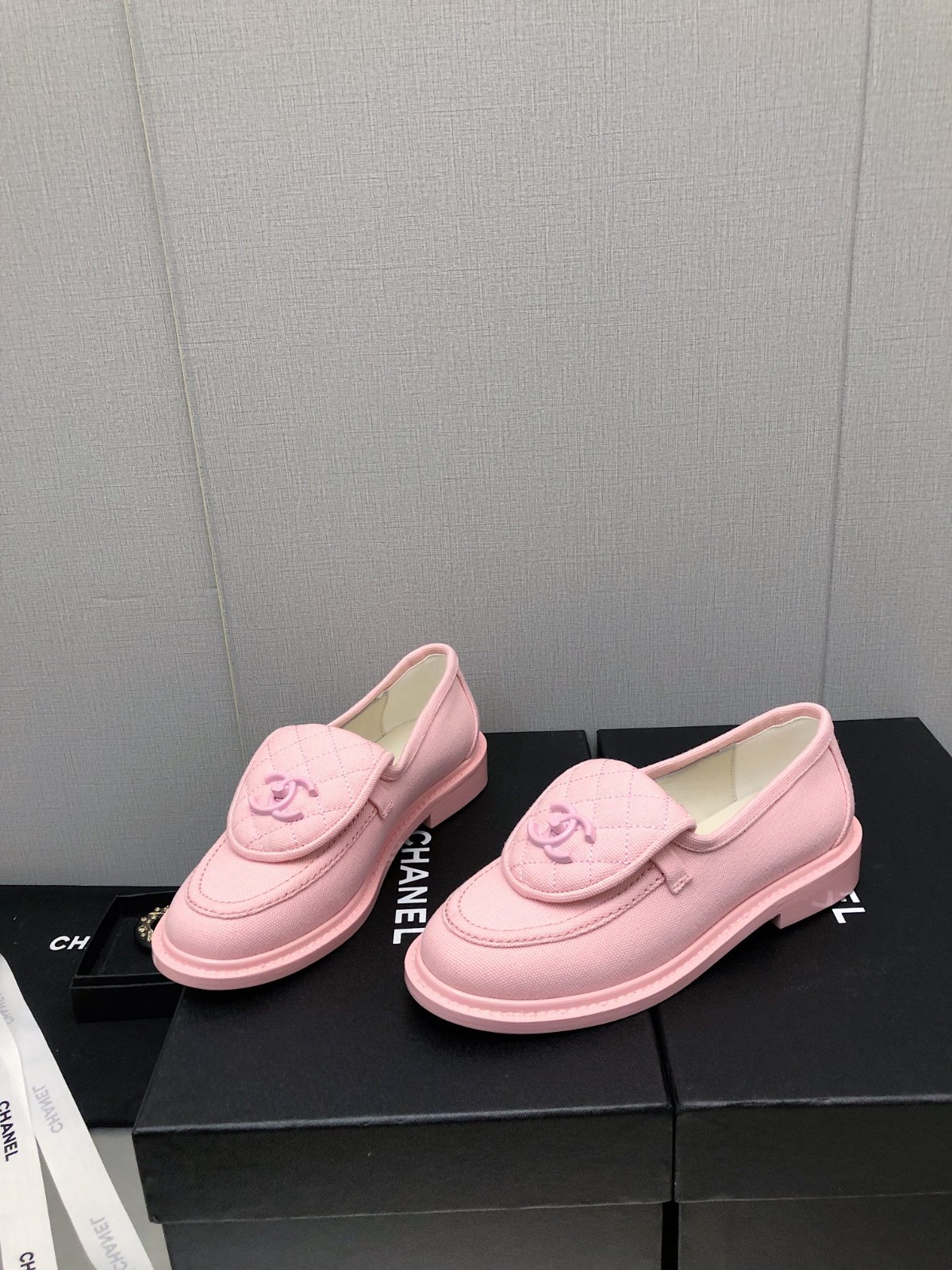 049 33123111 SIZE 35-41