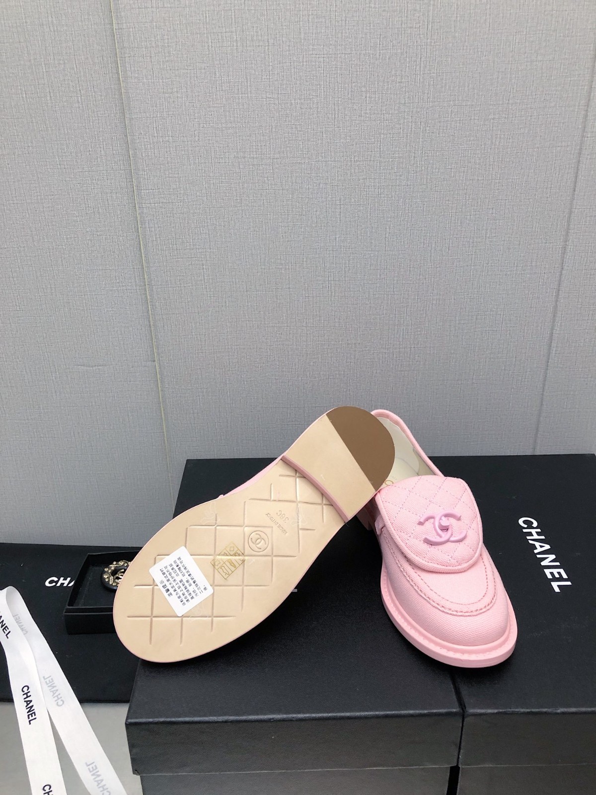 049 33123111 SIZE 35-41