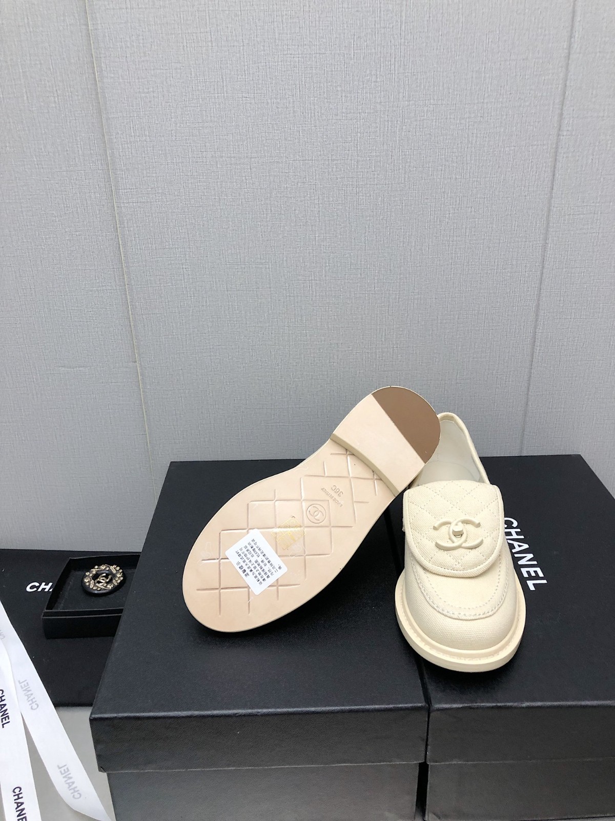 048 33123111 SIZE 35-41