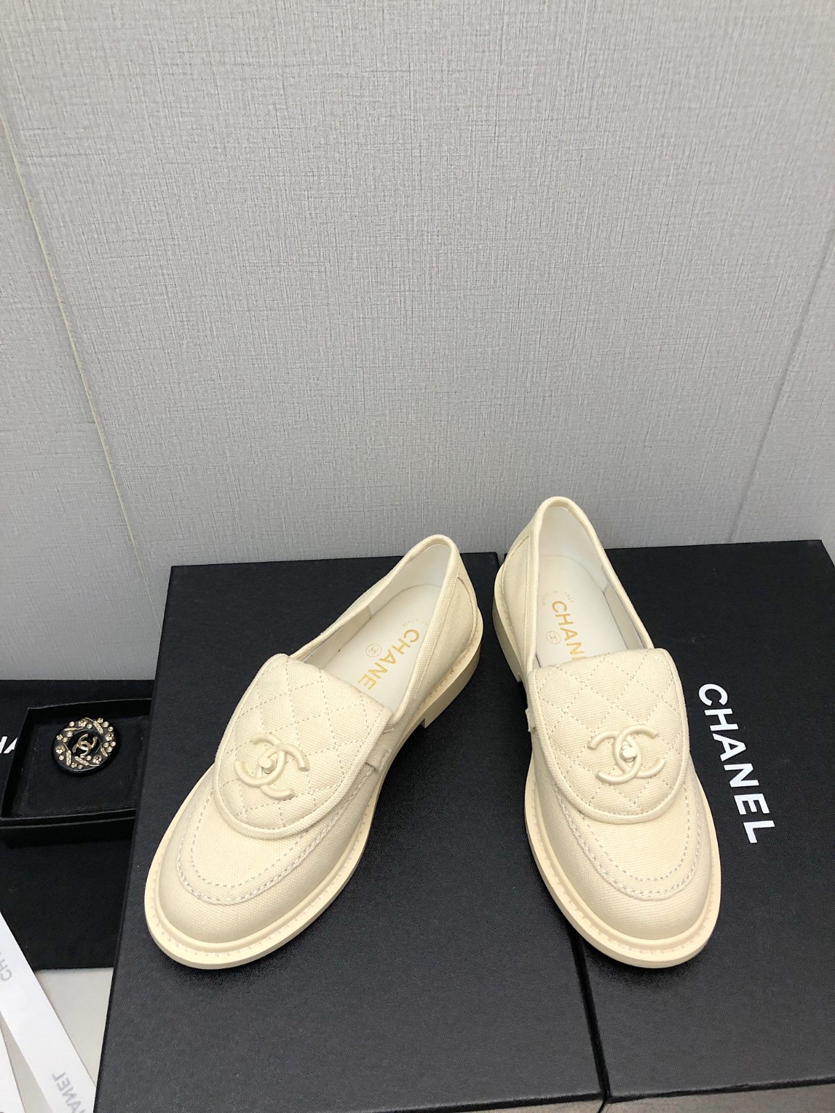 048 33123111 SIZE 35-41