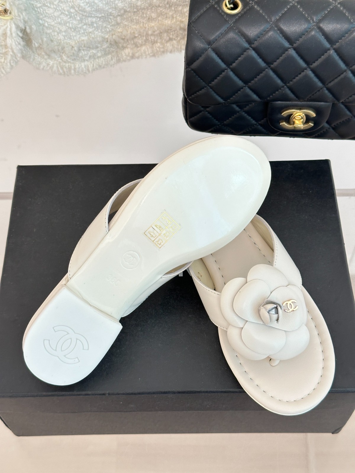 111 28123099 SIZE 35-41