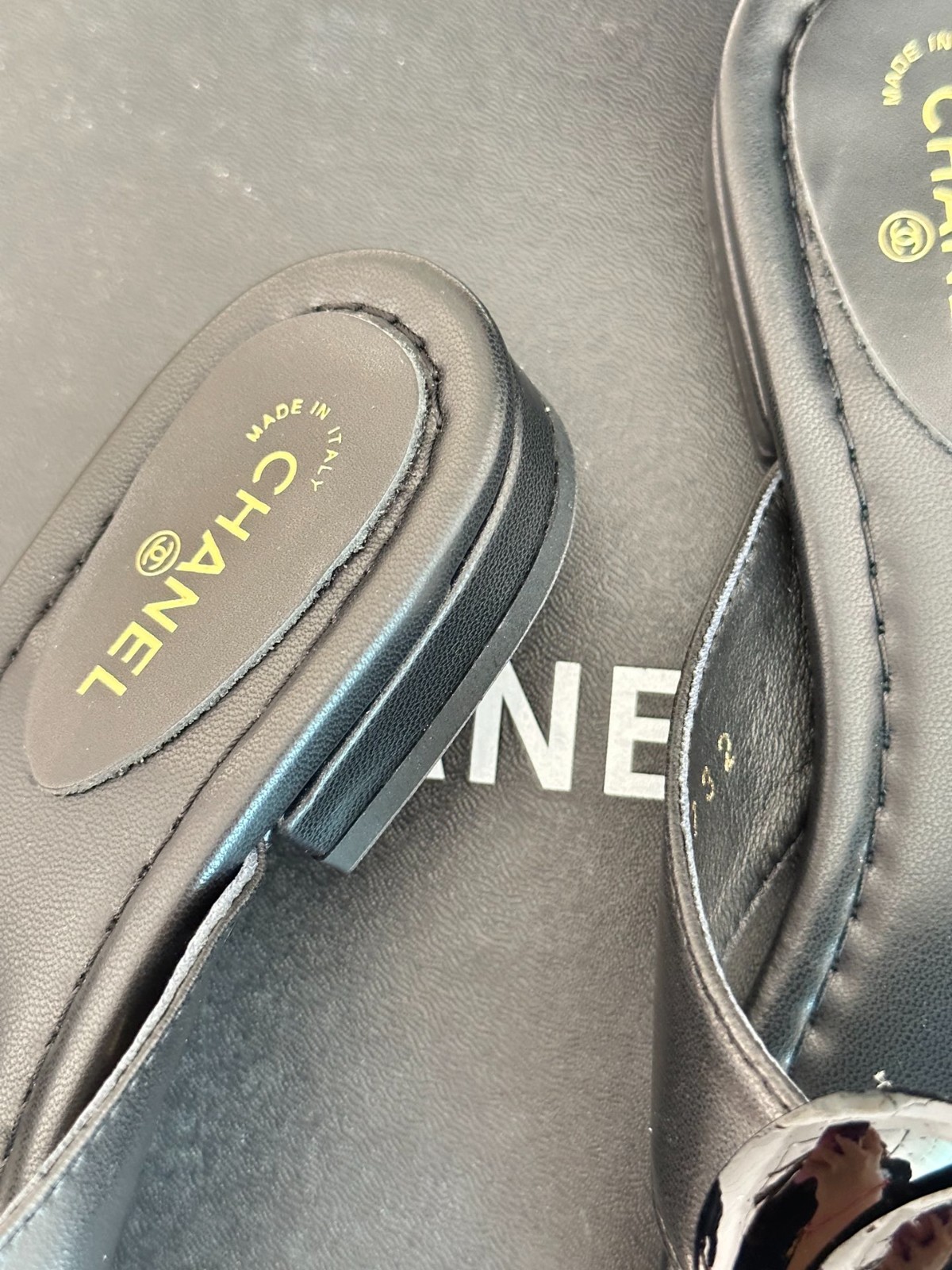 110 28123099 SIZE 35-41