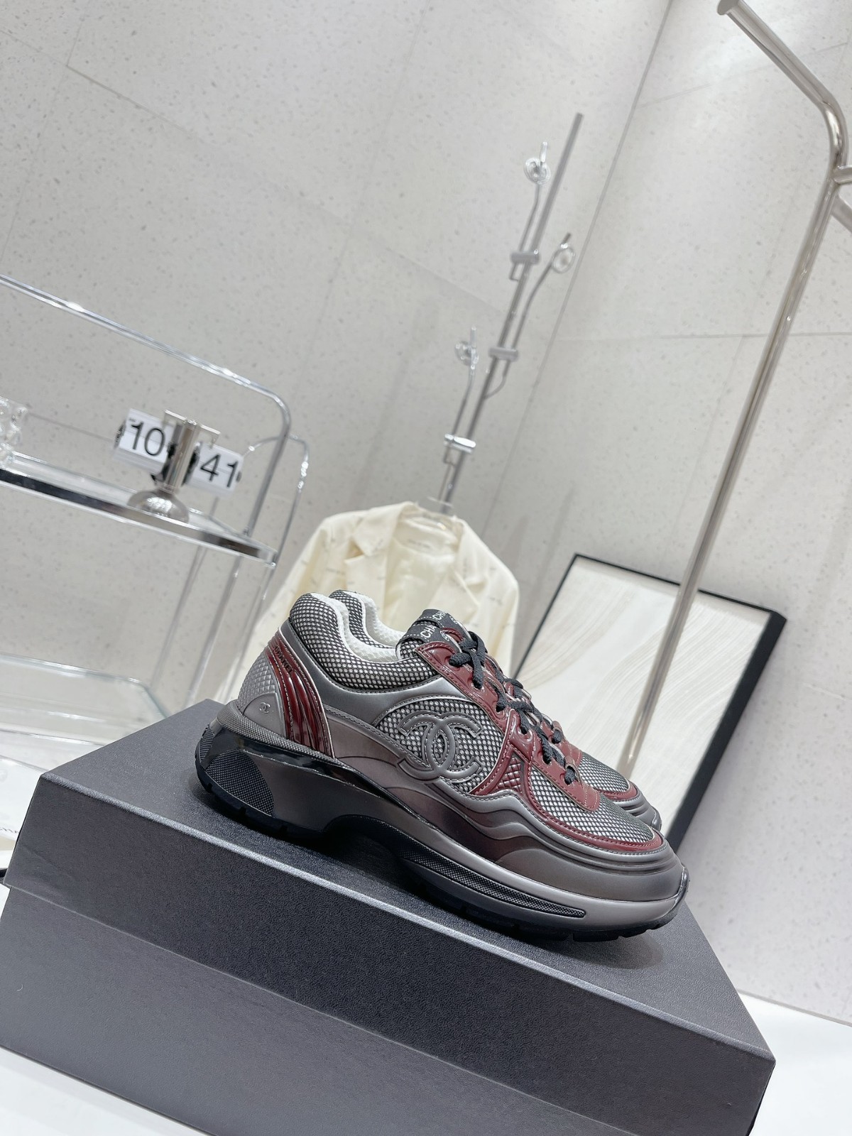 100 42123132 SIZE 35-40