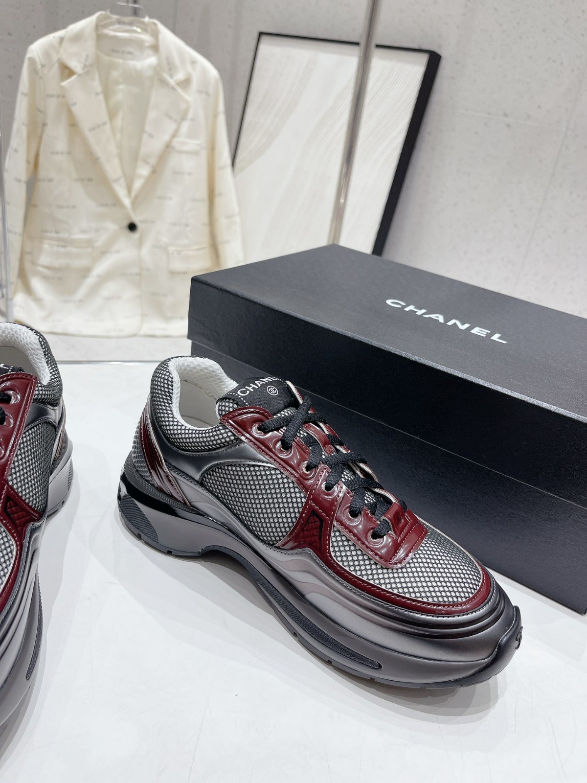 100 42123132 SIZE 35-40