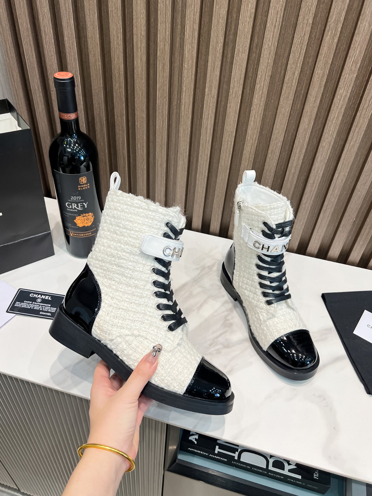 082 33123111 SIZE 35-43