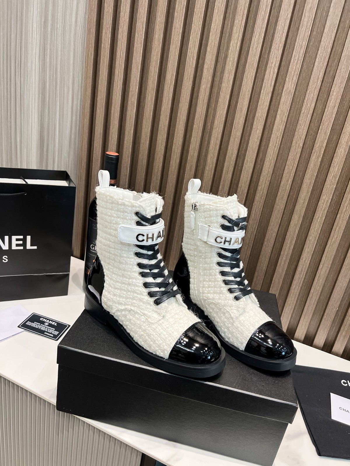 082 33123111 SIZE 35-43