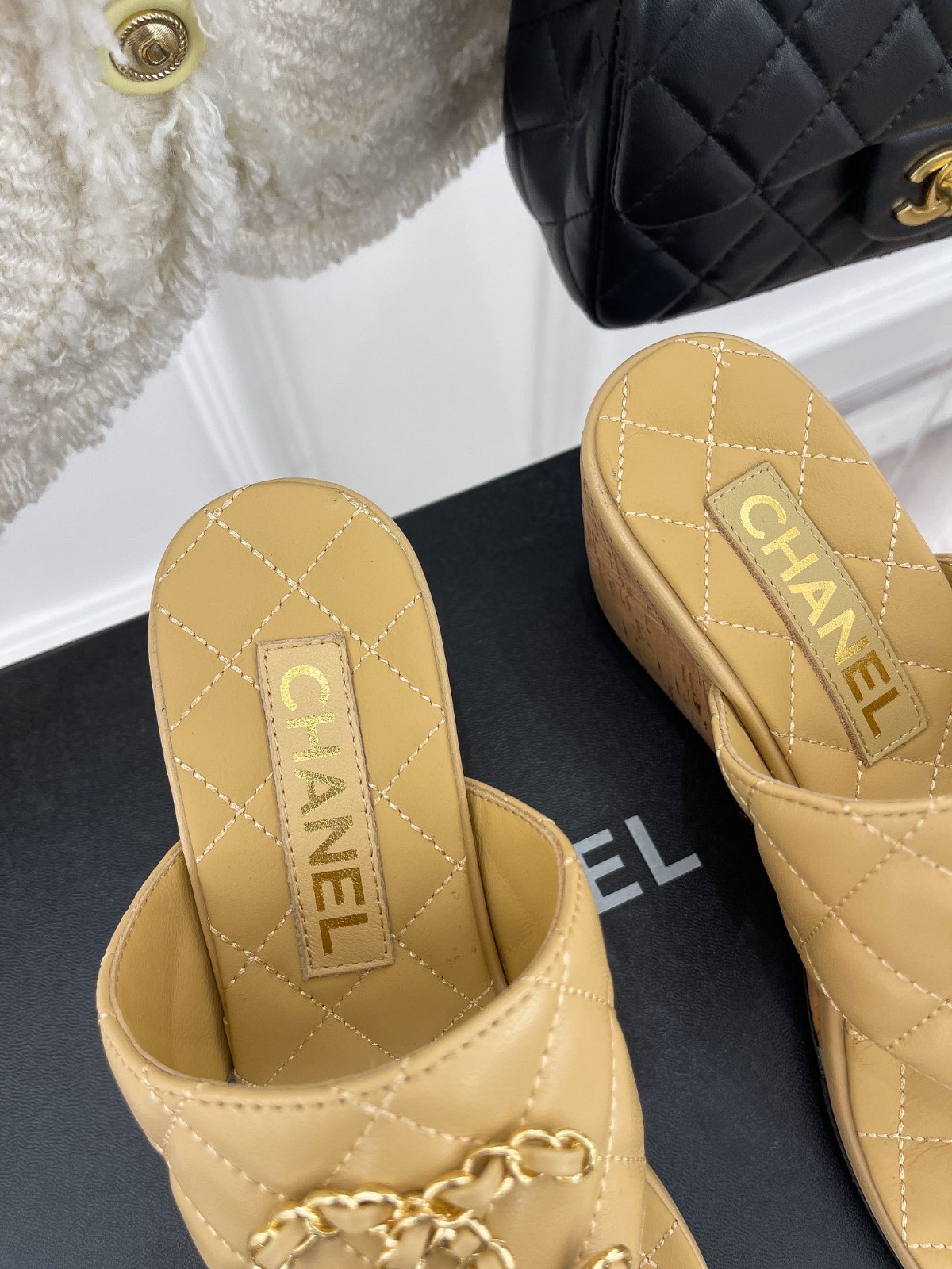 019 33123111 SIZE 35-41