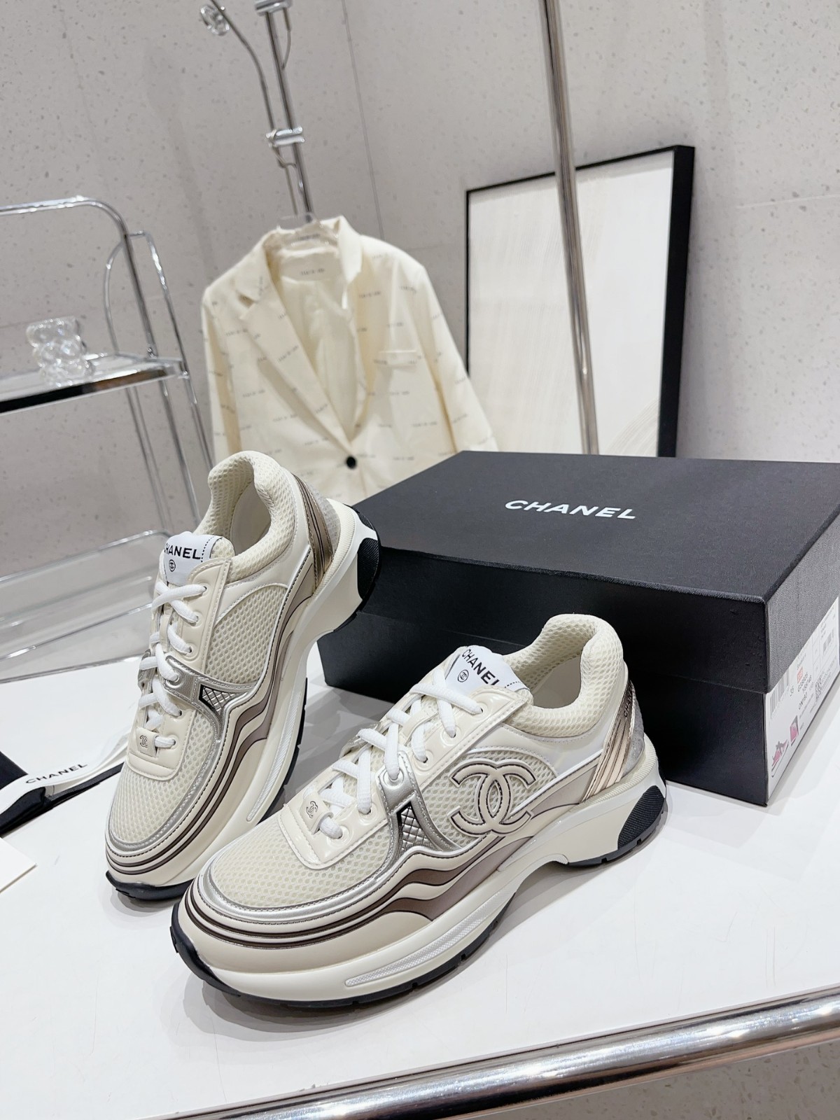 074 39123125 SIZE 35-40
