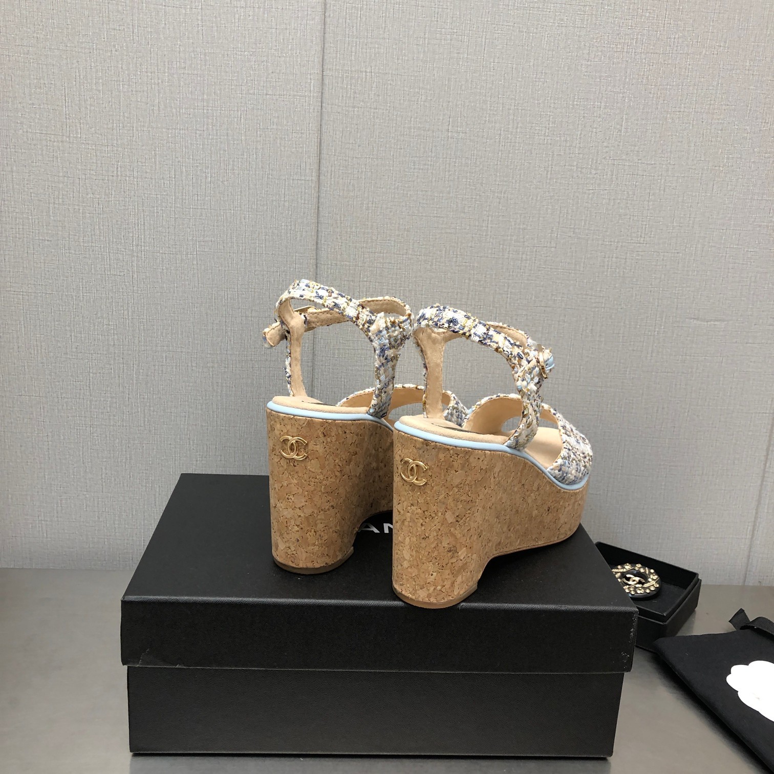 067 36123118 SIZE 35-40