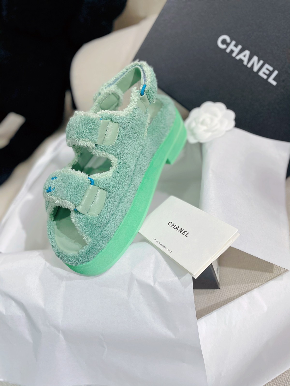 054 SIZE 35-40