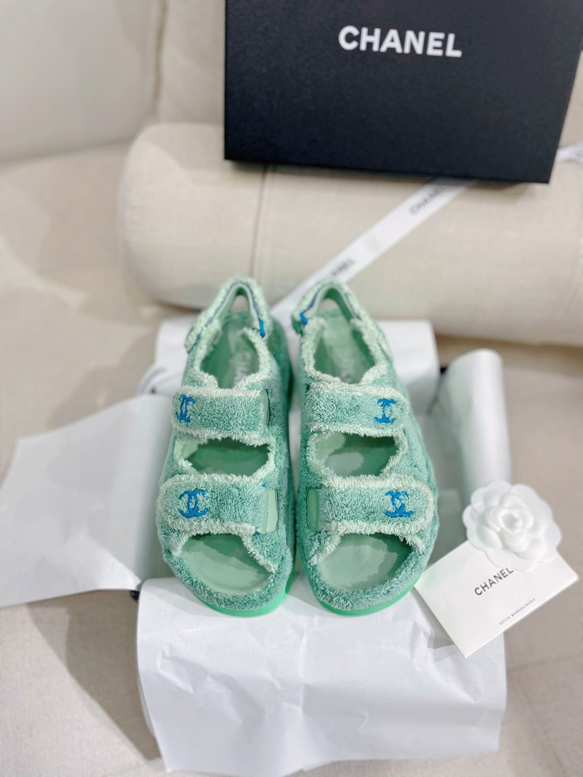054 SIZE 35-40