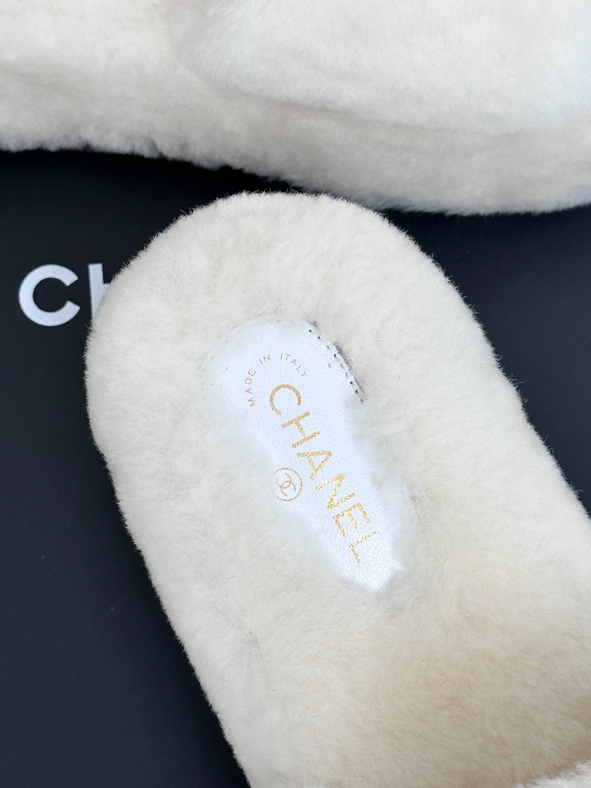 046 33123111 SIZE 35-41