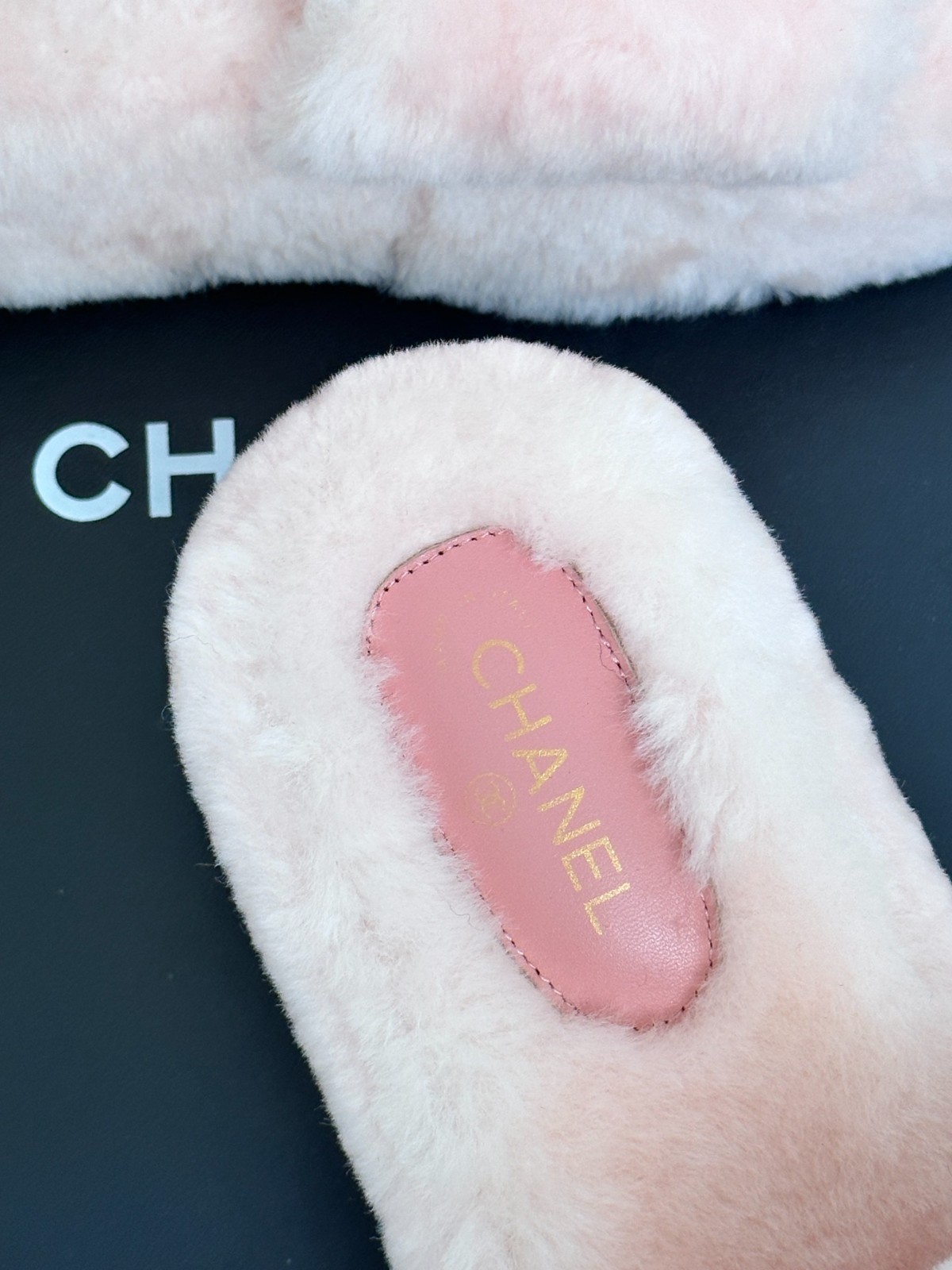 045 33123111 SIZE 35-41