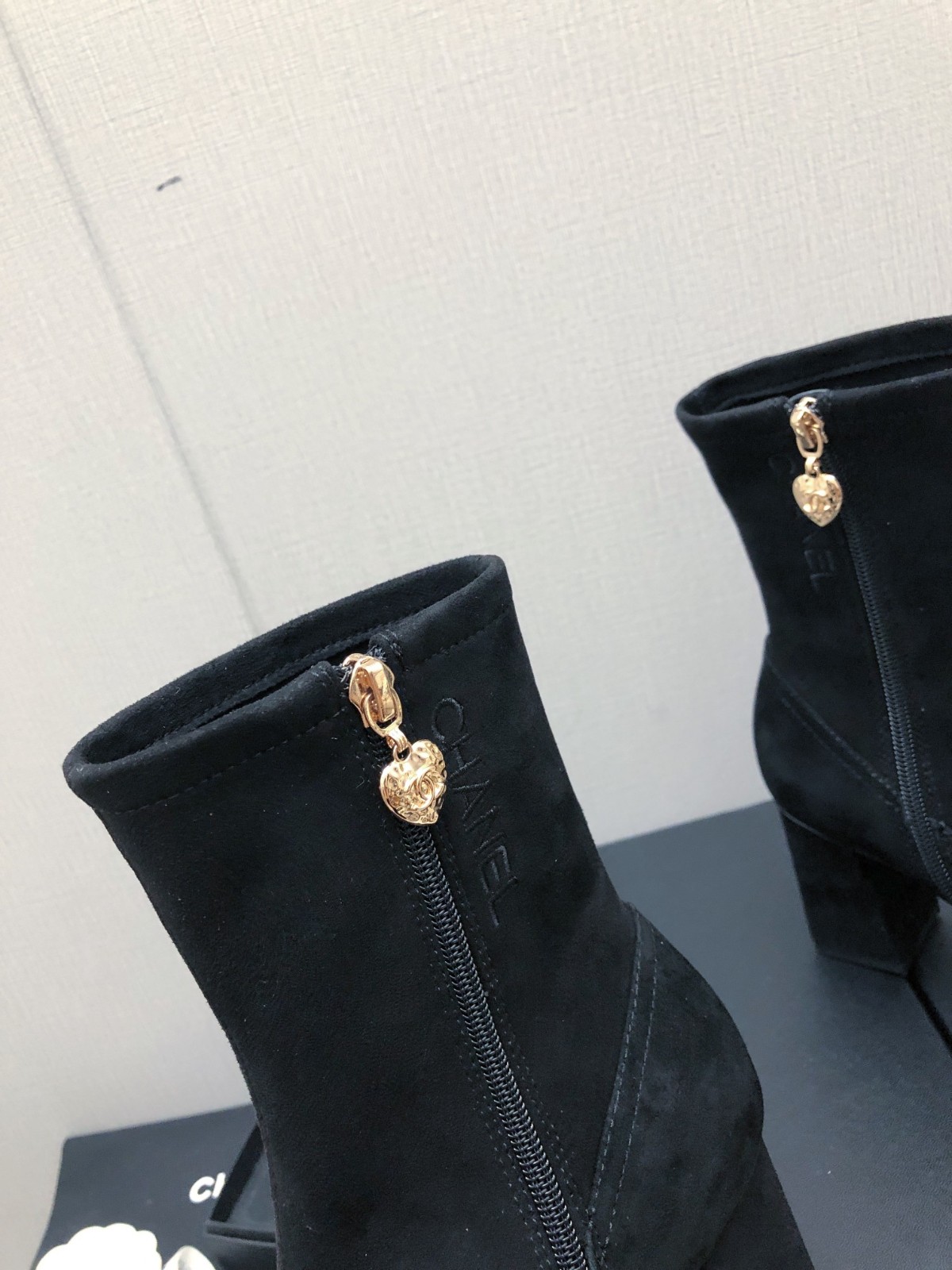 013 38123123 SIZE 35-41