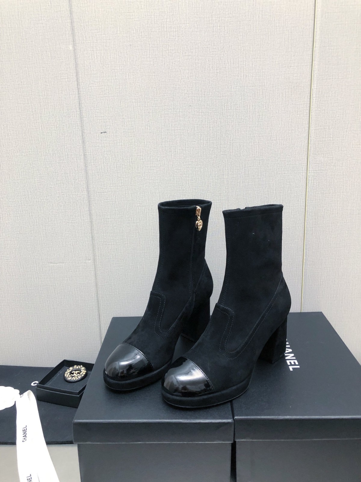 013 38123123 SIZE 35-41