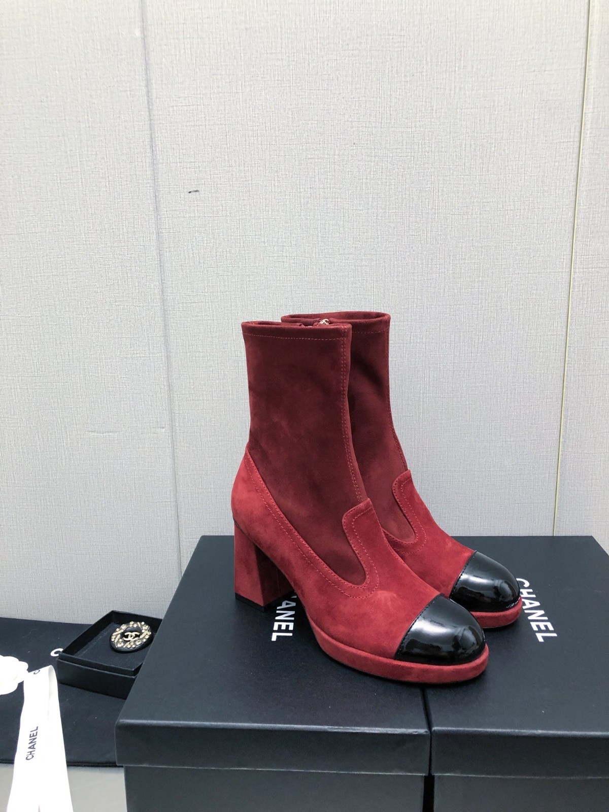 012 38123123 SIZE 35-41
