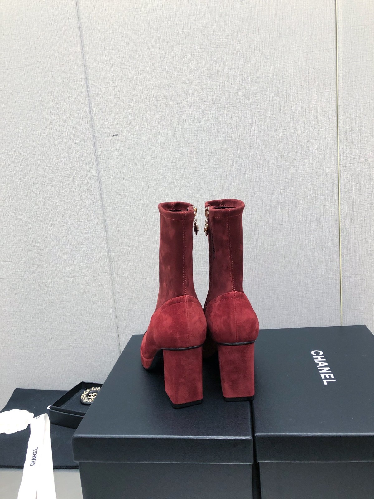 012 38123123 SIZE 35-41