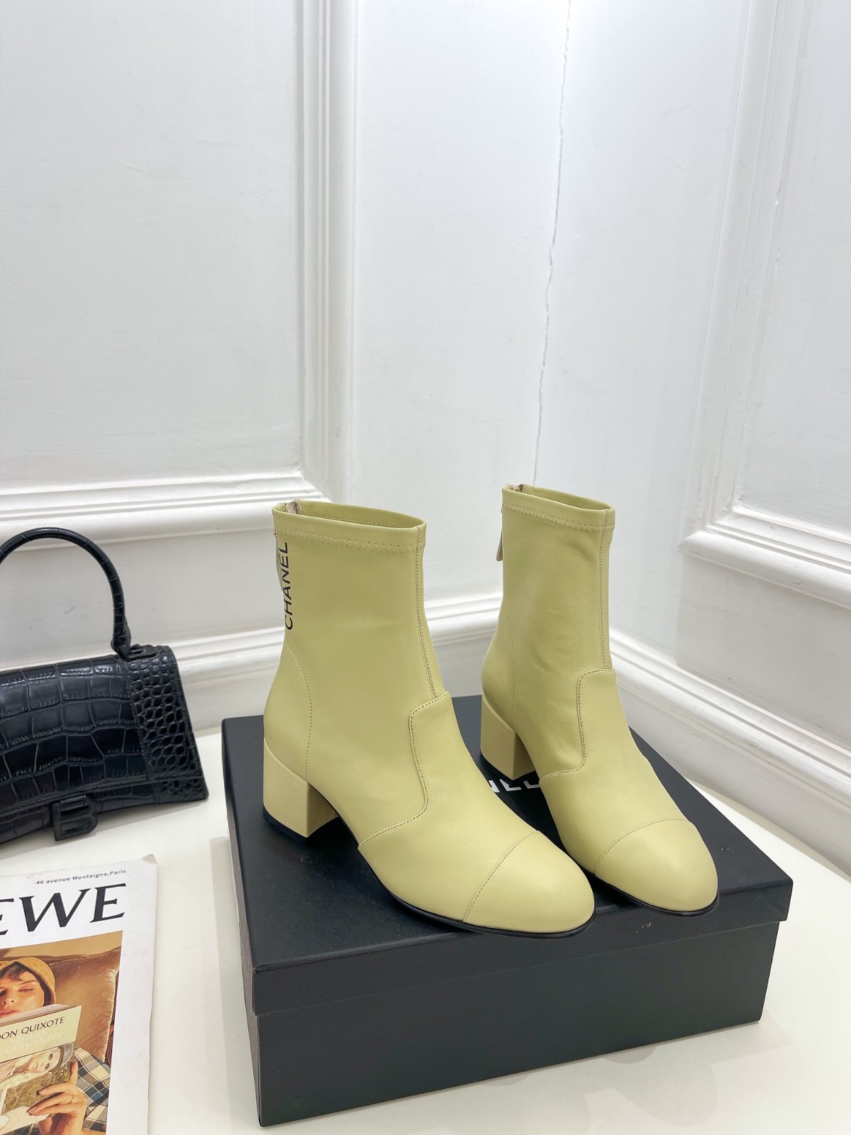 011 42123132 SIZE 34-41
