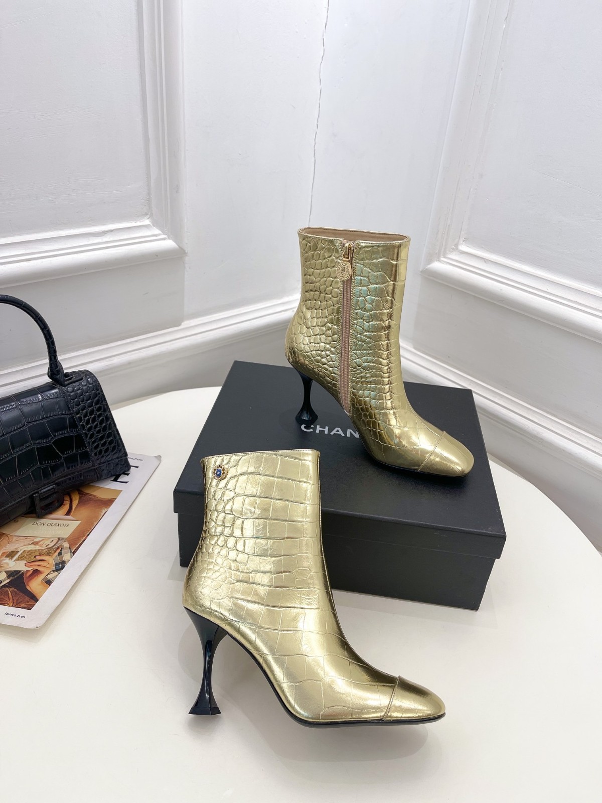 008 40123127 SIZE 34-41