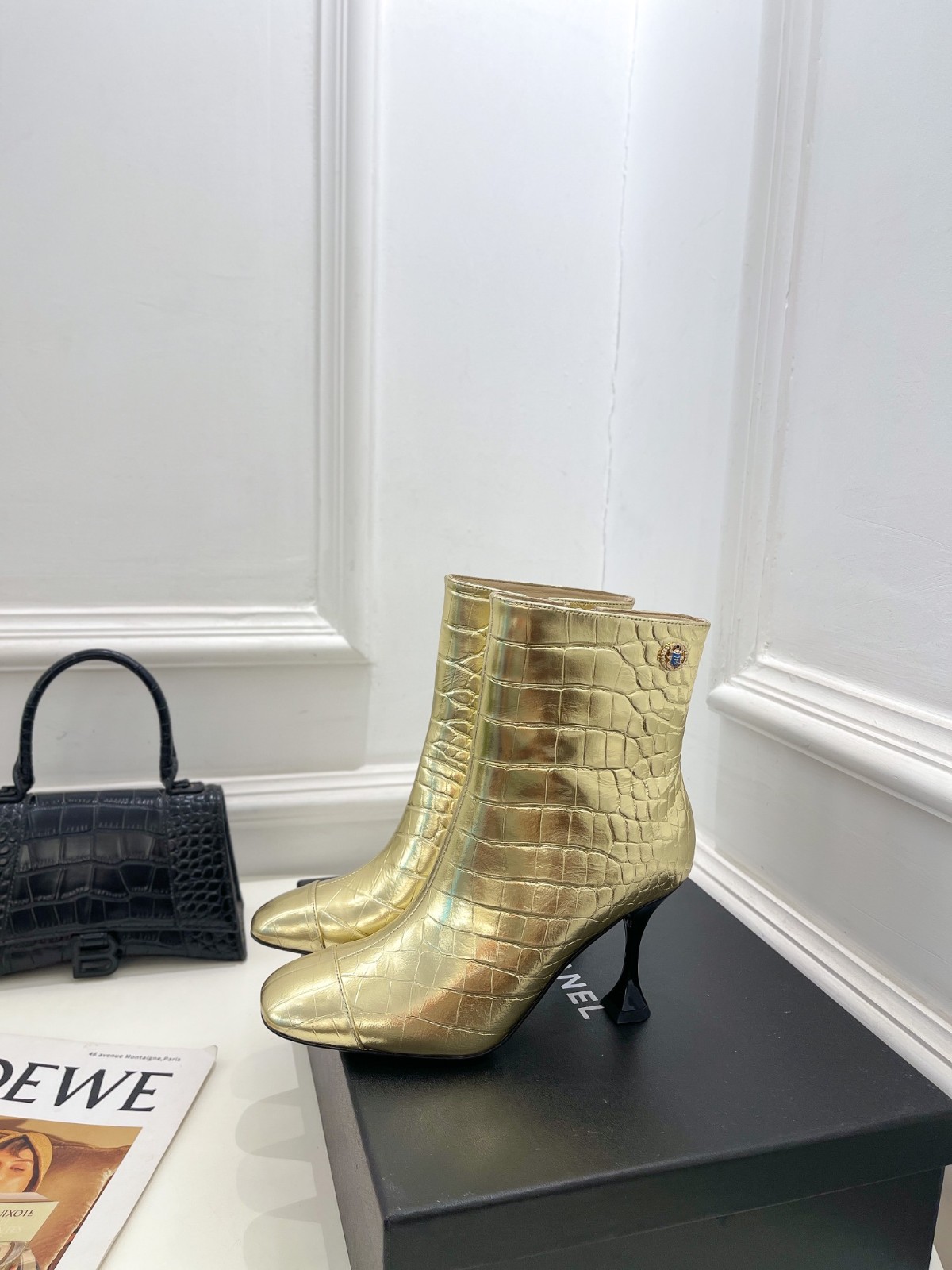 008 40123127 SIZE 34-41