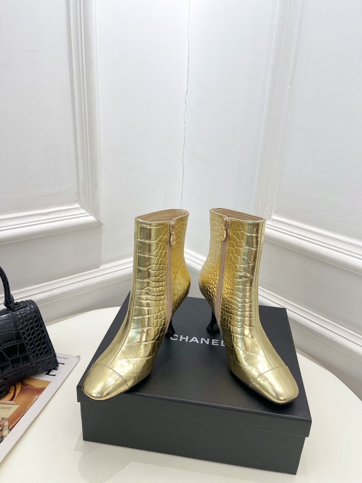 008 40123127 SIZE 34-41