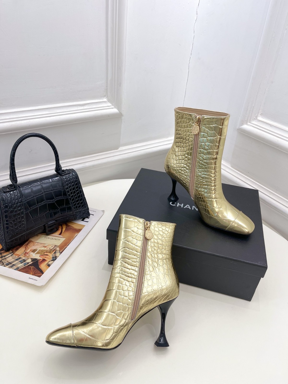 008 40123127 SIZE 34-41