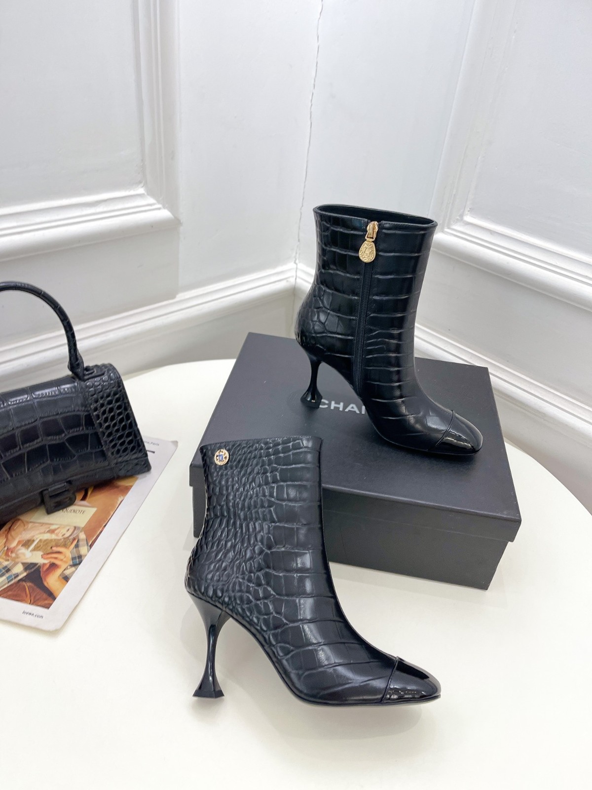 007 40123127 SIZE 34-41