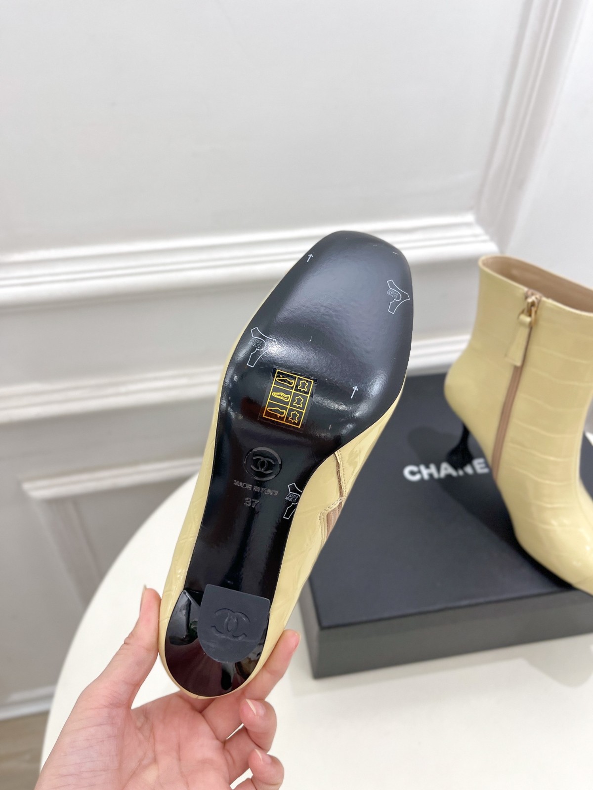 003 40123127 SIZE 34-41