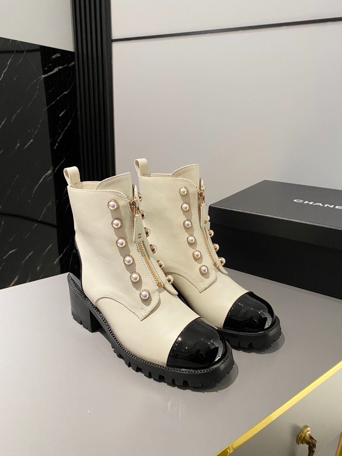 048 39123125 SIZE 35-40