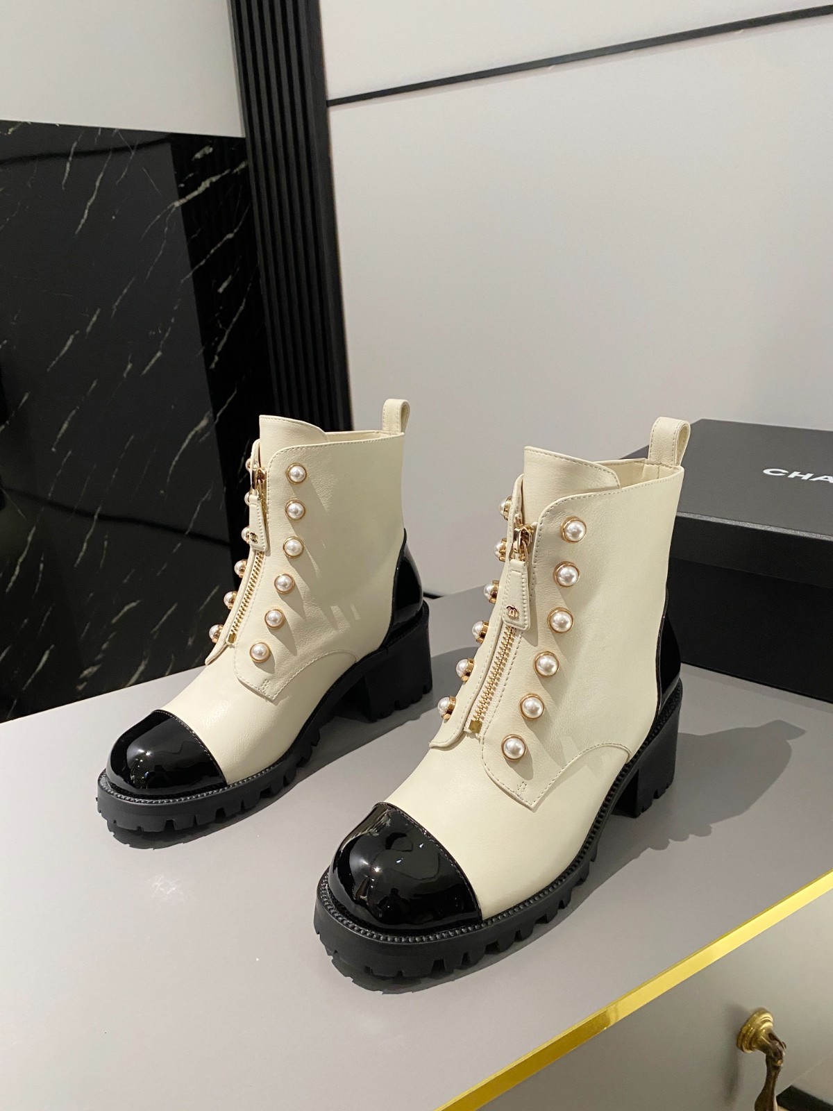 048 39123125 SIZE 35-40