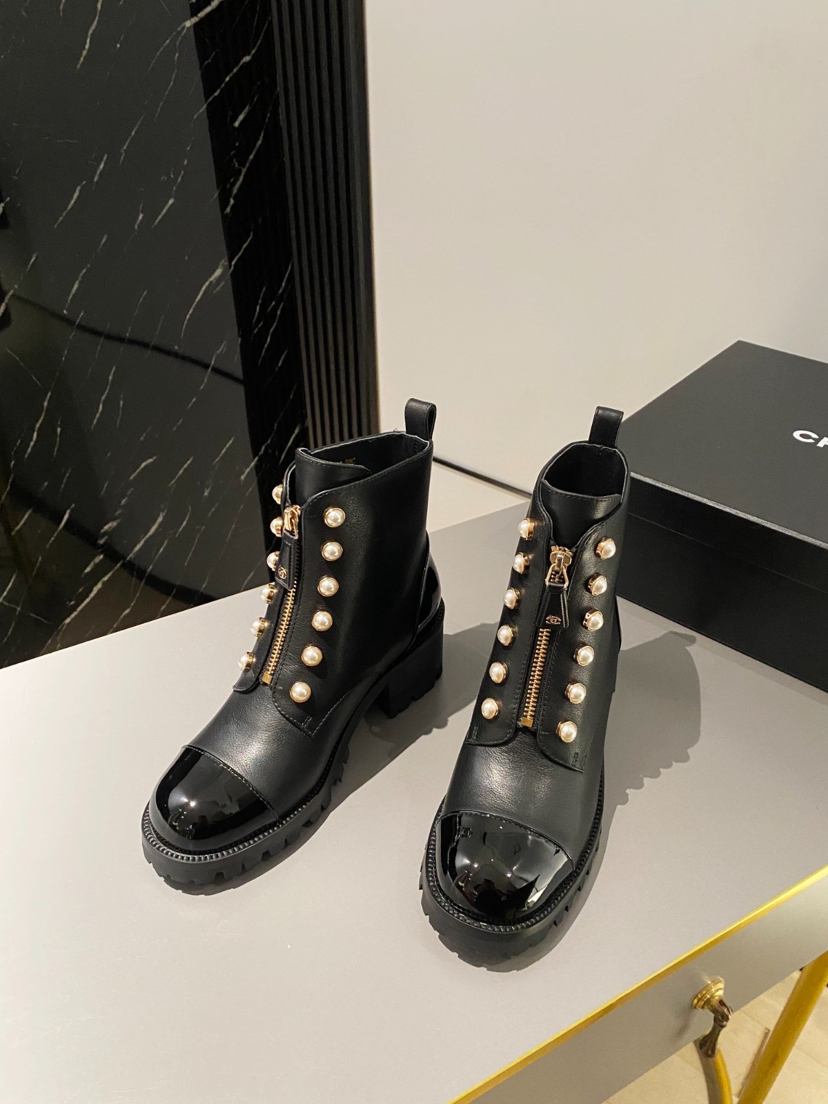 047 39123125 SIZE 35-40