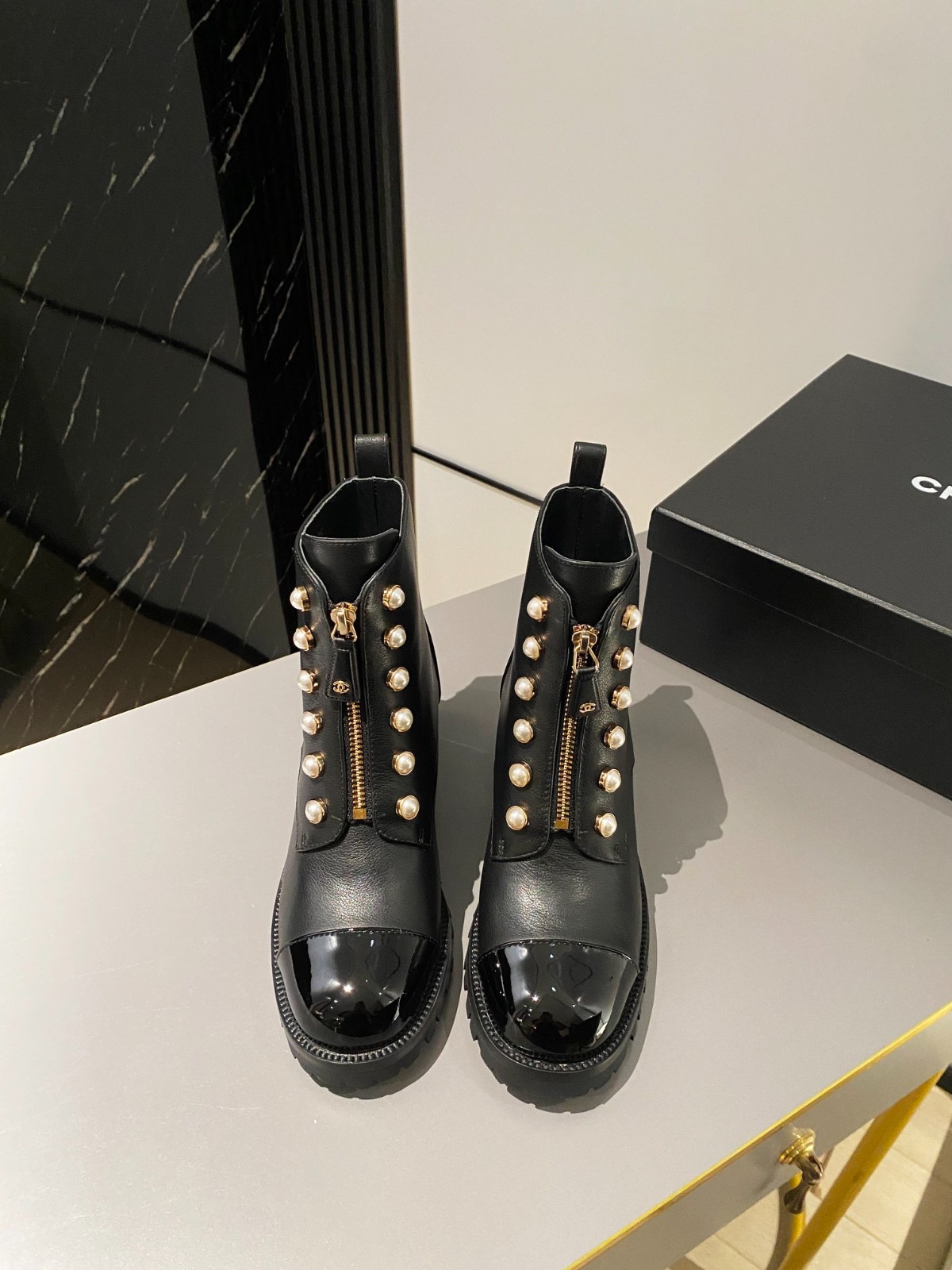 047 39123125 SIZE 35-40