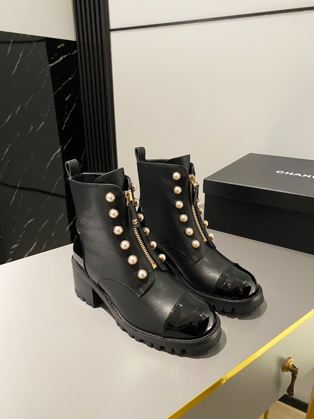 047 39123125 SIZE 35-40