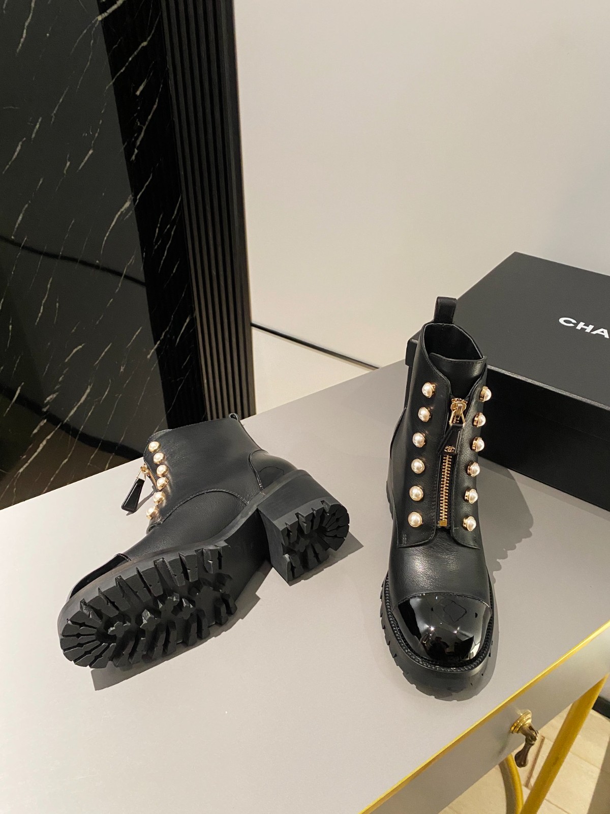 047 39123125 SIZE 35-40