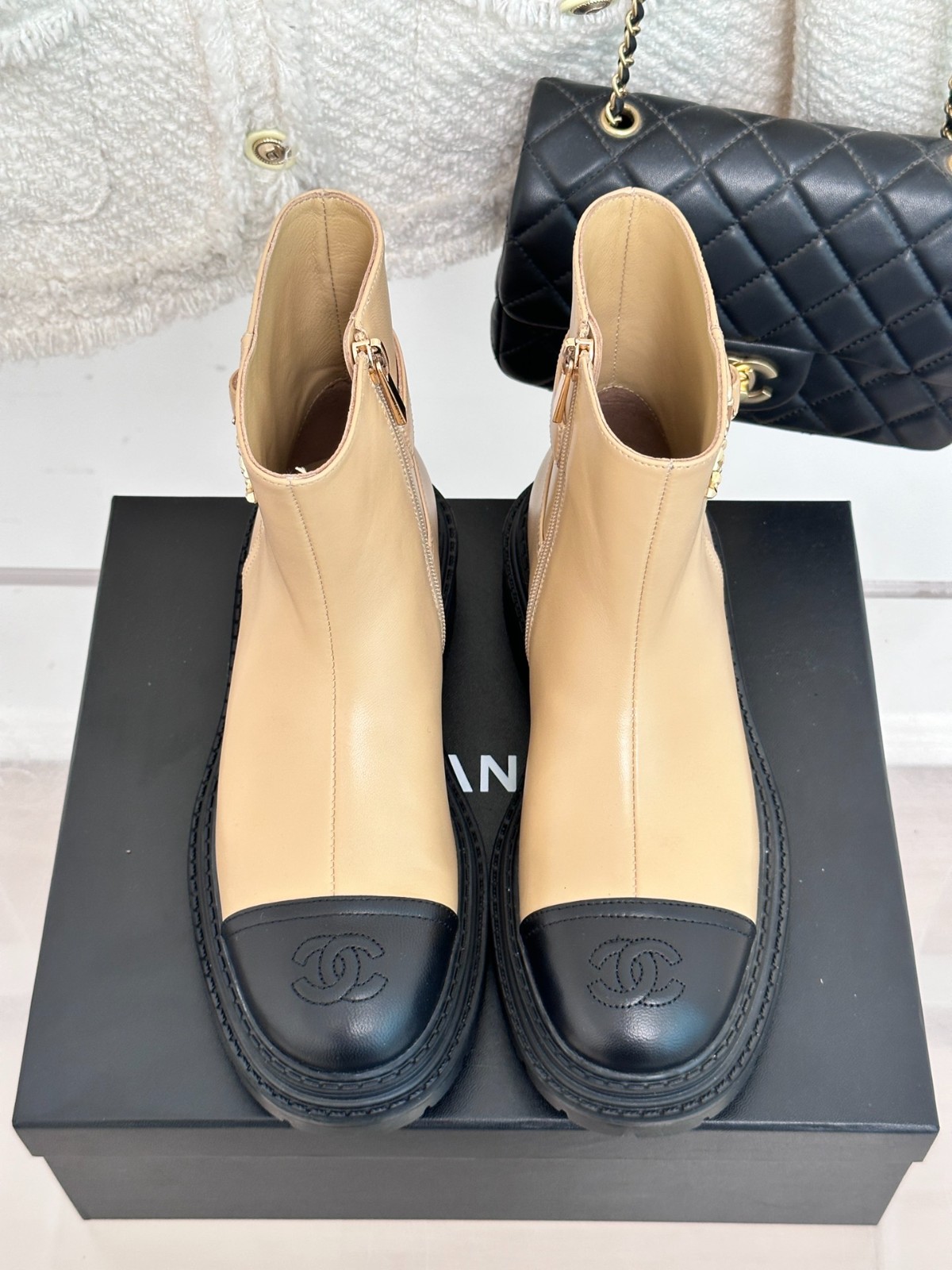 025 42123130 SIZE 35-41
