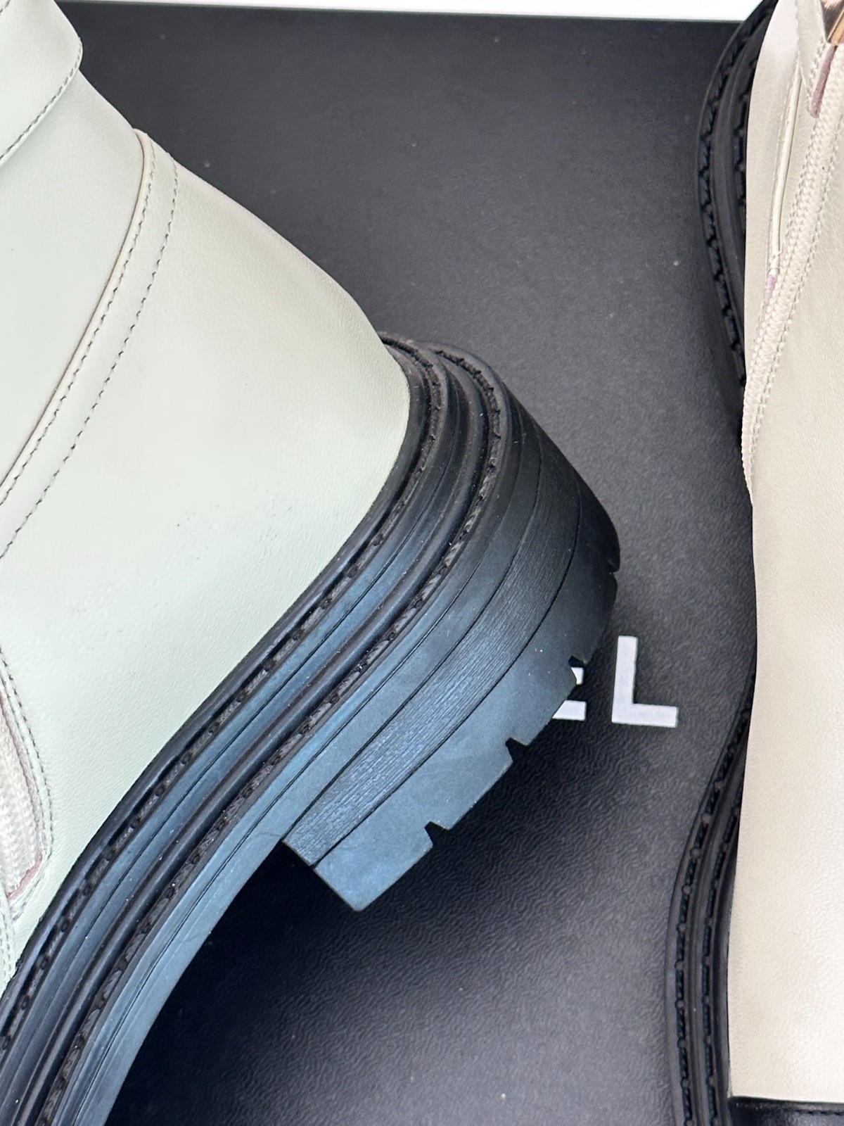024 42123130 SIZE 35-41
