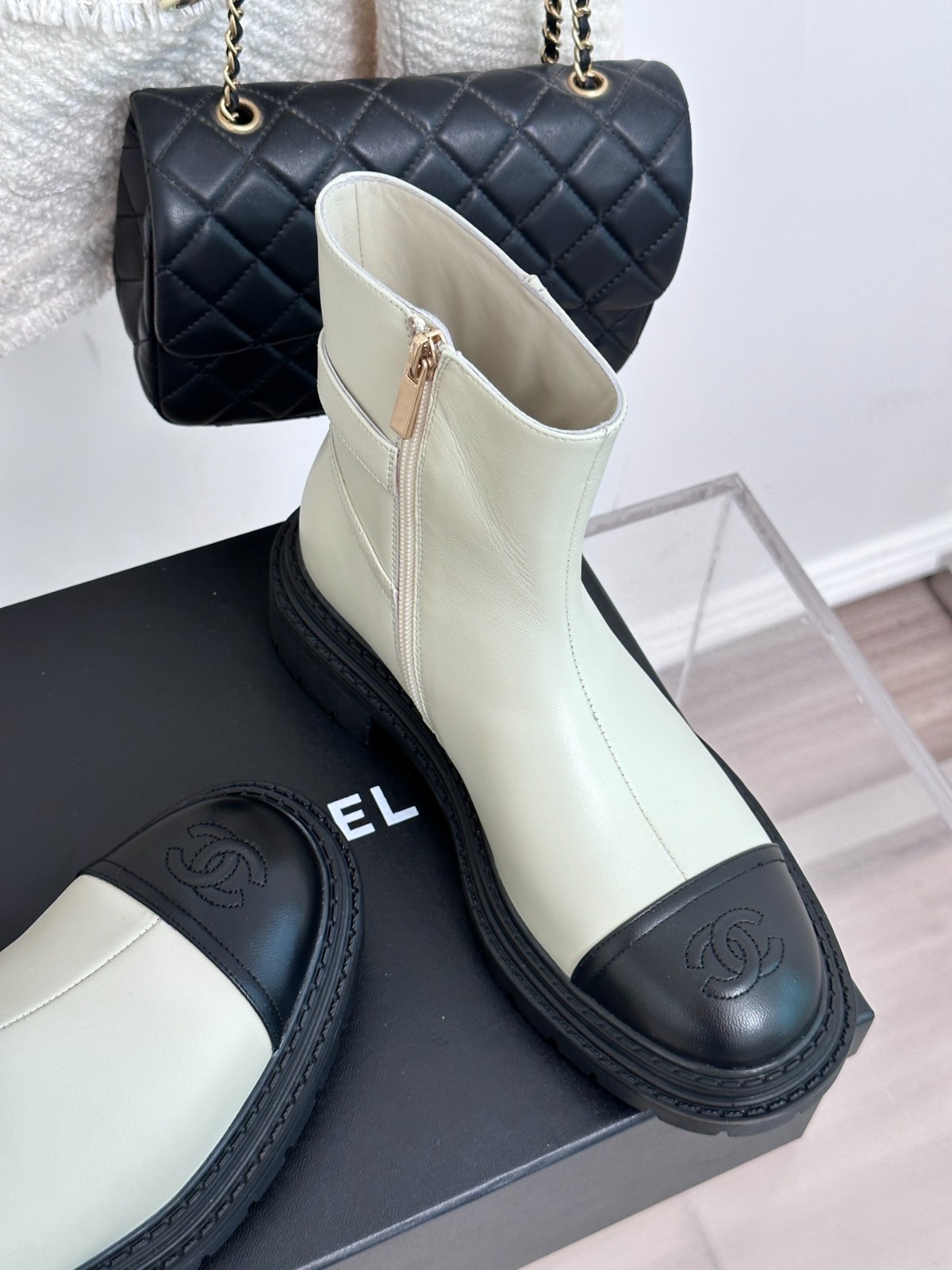 024 42123130 SIZE 35-41