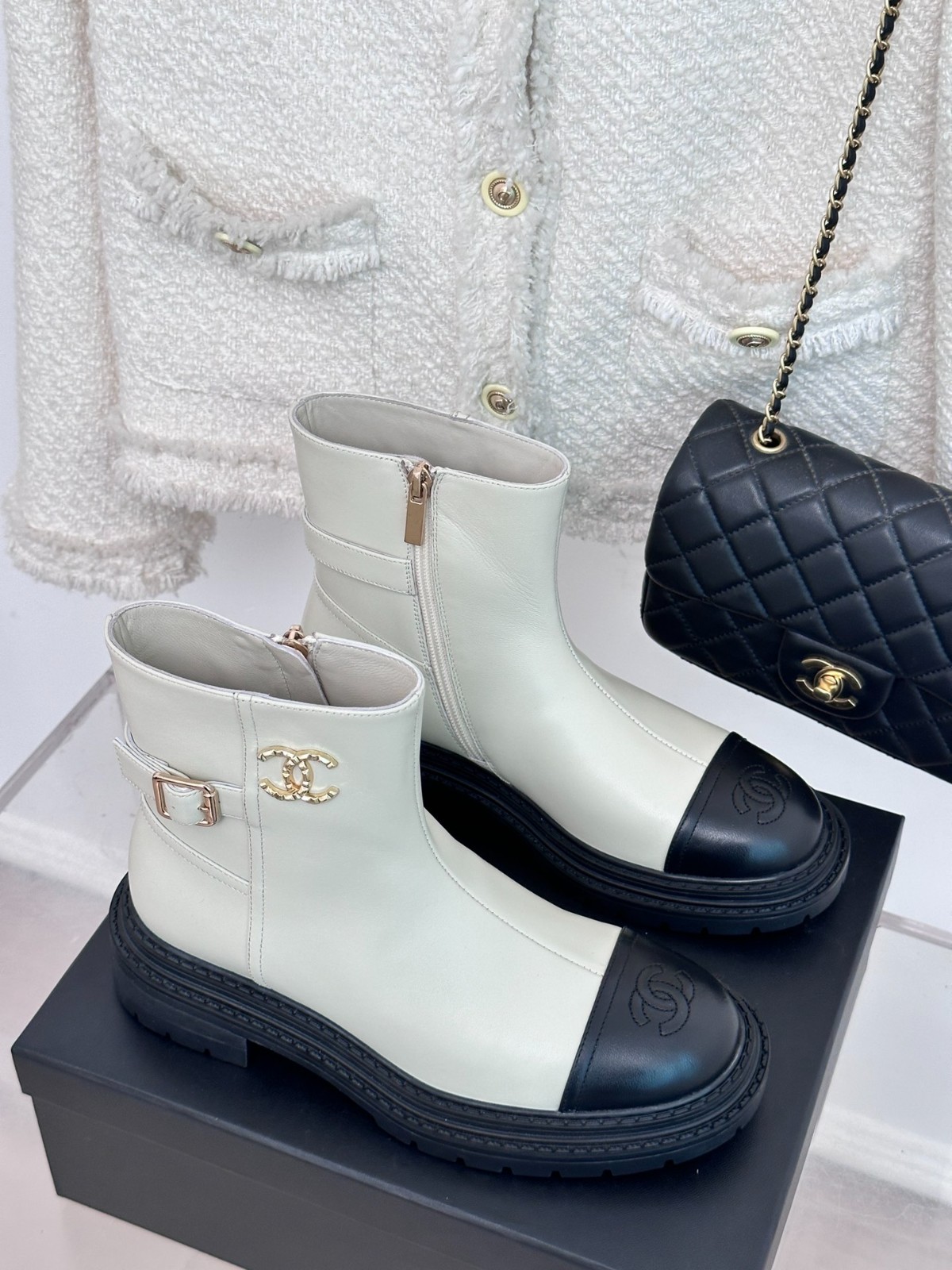 024 42123130 SIZE 35-41