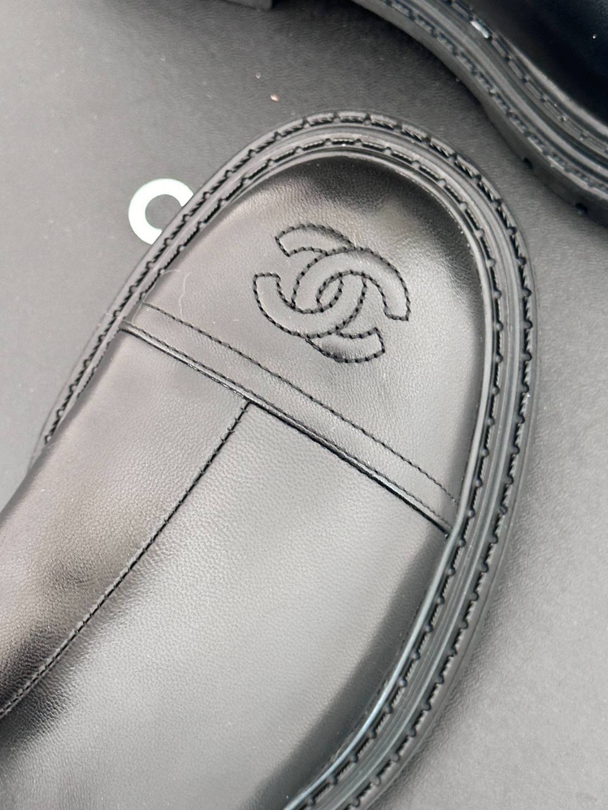 023 42123130 SIZE 35-41