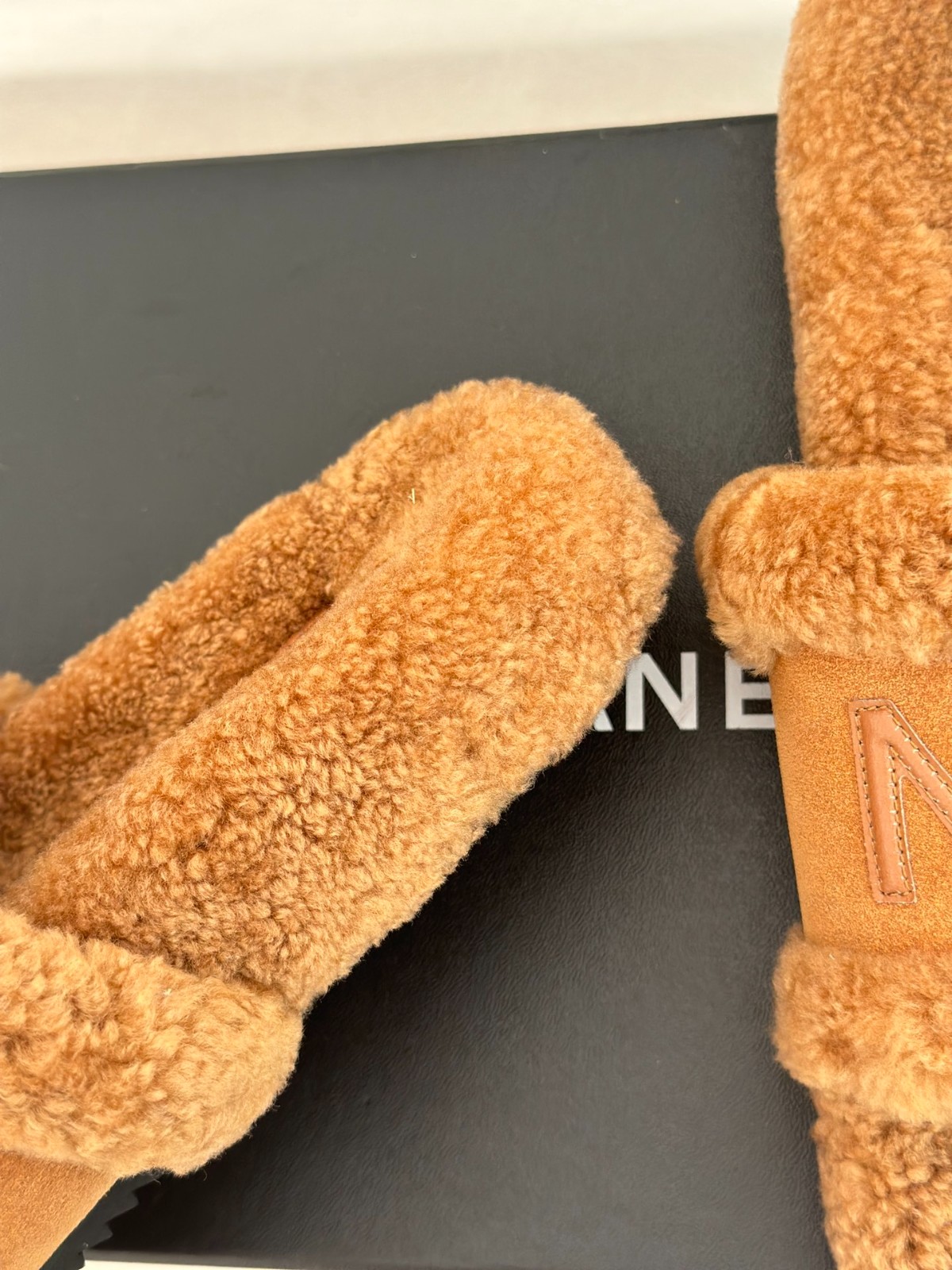 043 28123099 SIZE 35-40